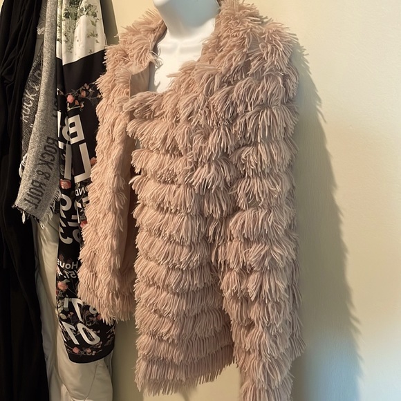 Ruffle me up lightweight jacket - Picture 2 of 6